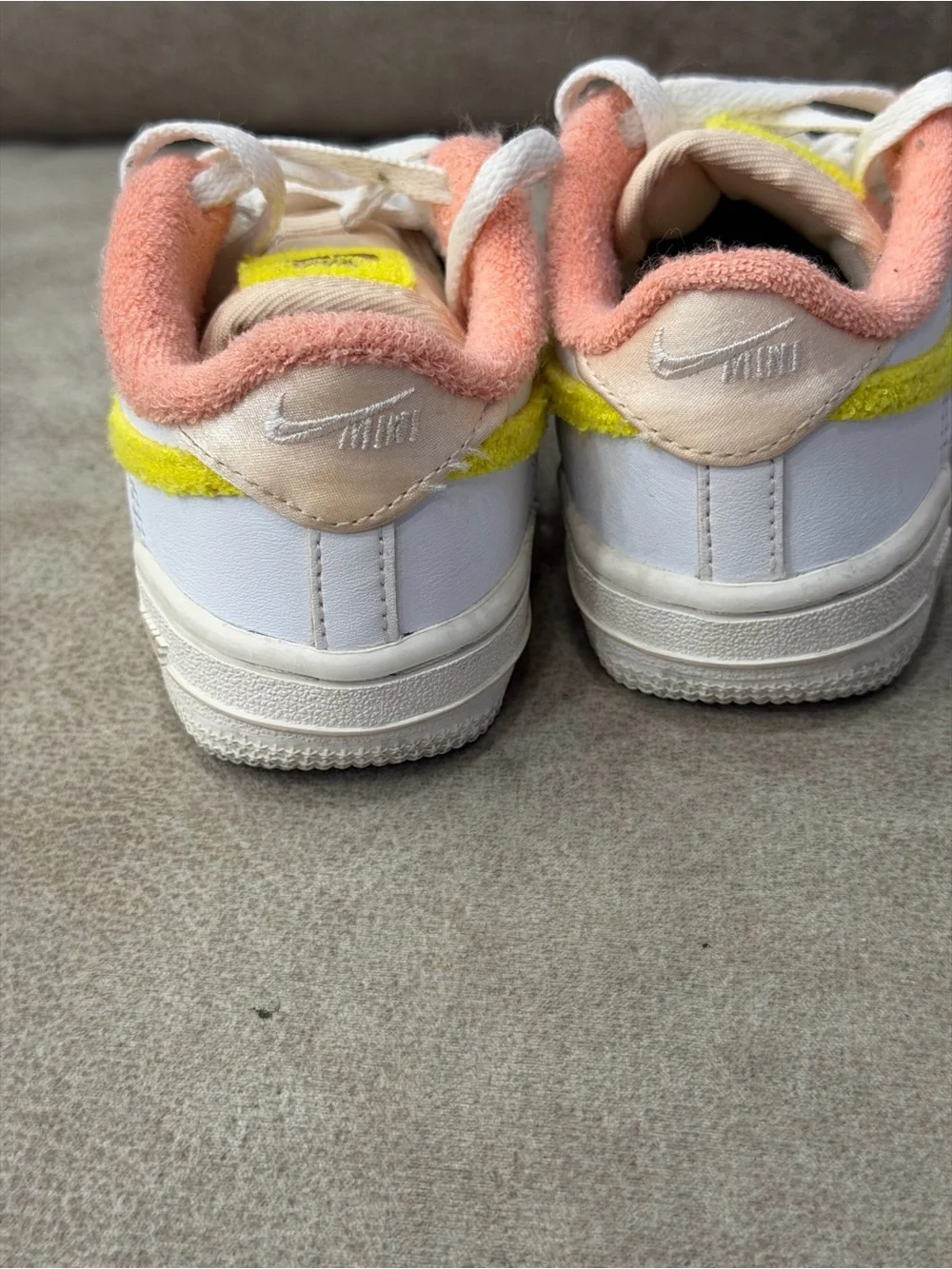 Nike force lv8